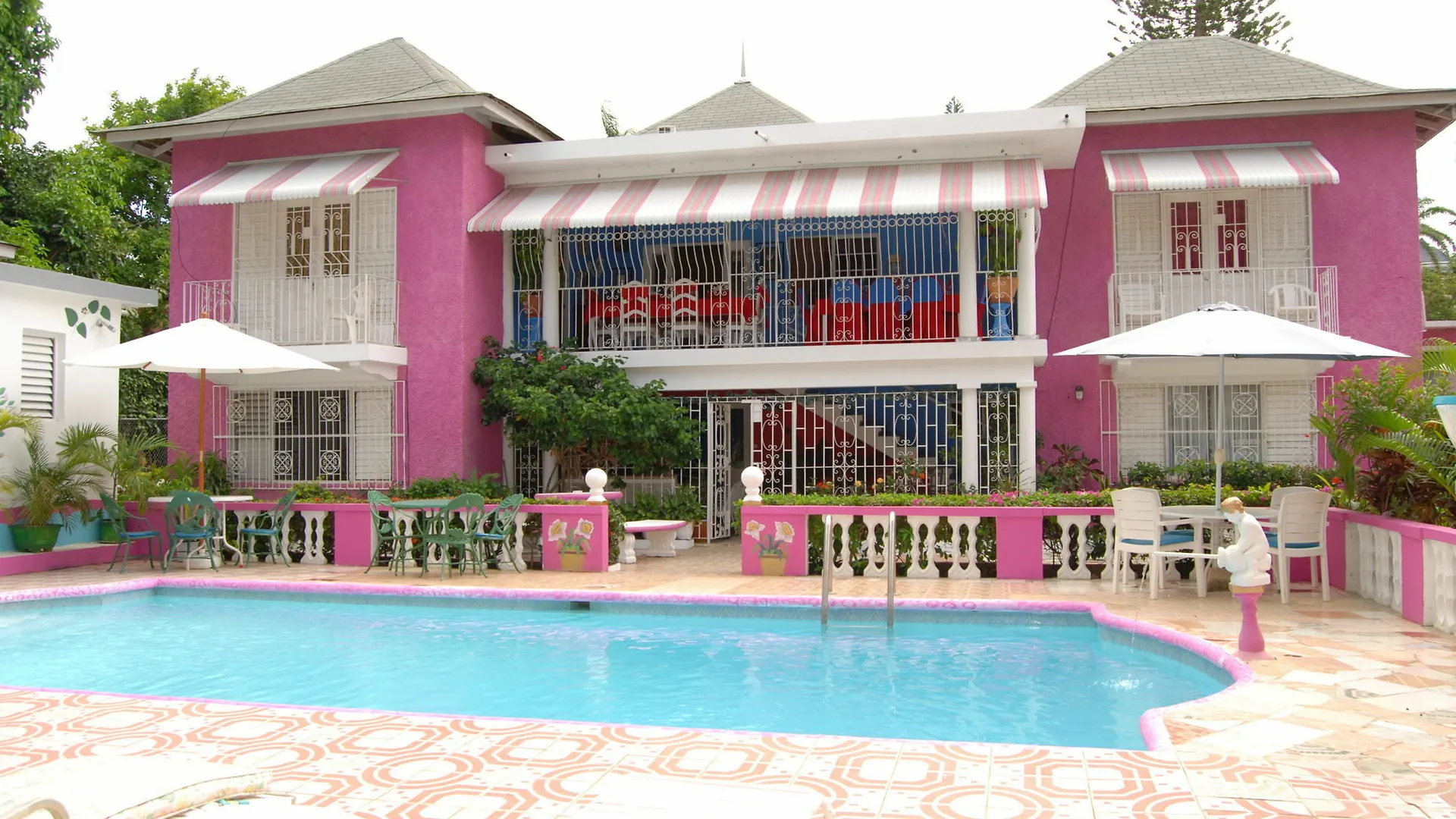 Hotel Pinkhibiscus Guest House Montego Bay
